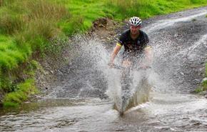 Chapel Bogathlon 2026 a muddy spray of water!